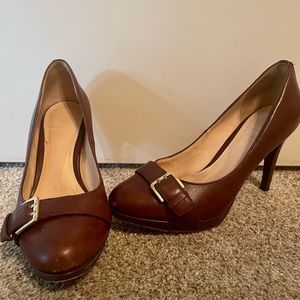 Cole Haan brown high heels with Nike Air technology for comfort. Size 7
